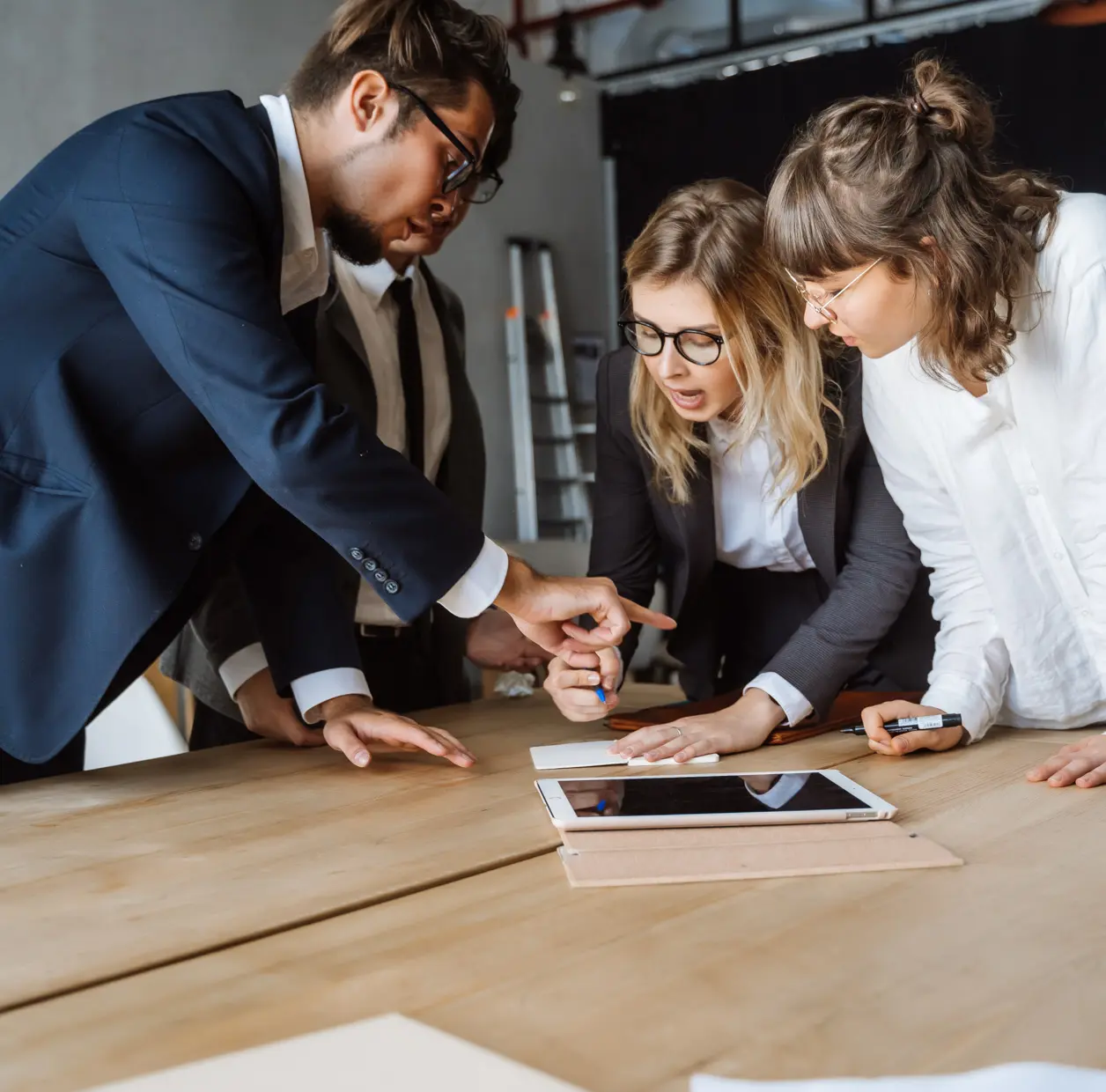 Pracownicy spółki podczas restrukturyzacji